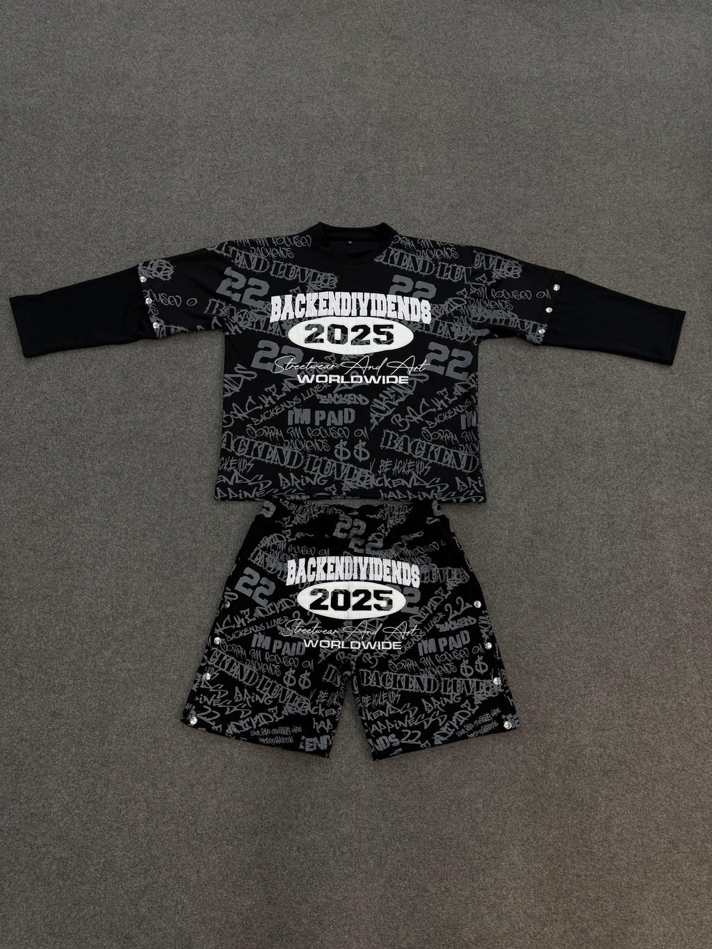 ALL OVER GRAFFITI DETACHABLE THERMAL